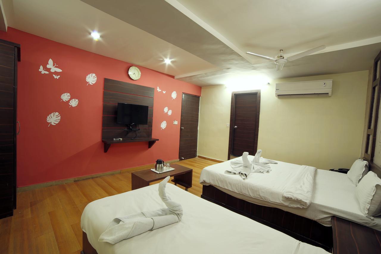 אחמדאבאד Hotel Avion Inn מראה חיצוני תמונה