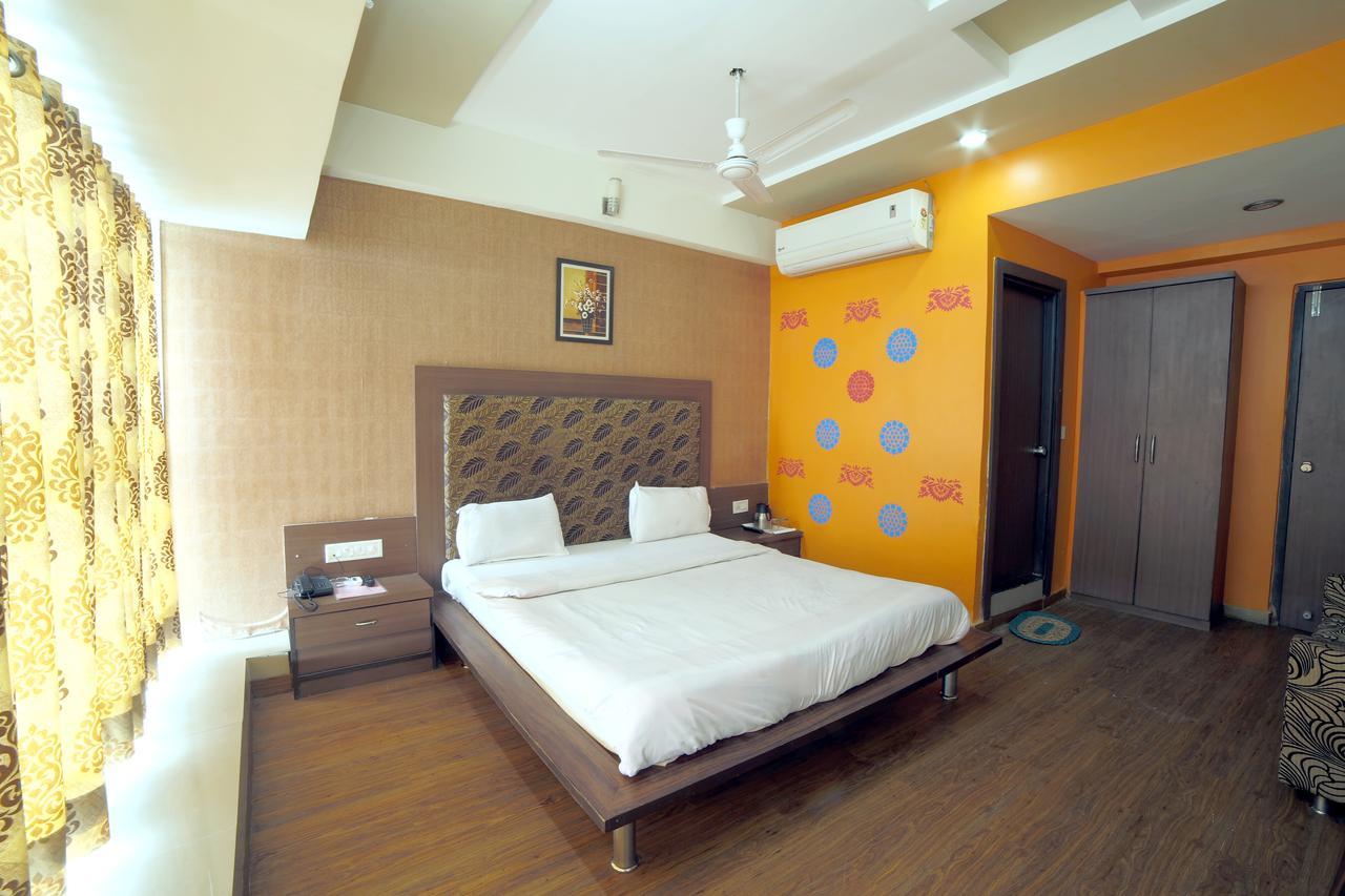 אחמדאבאד Hotel Avion Inn מראה חיצוני תמונה